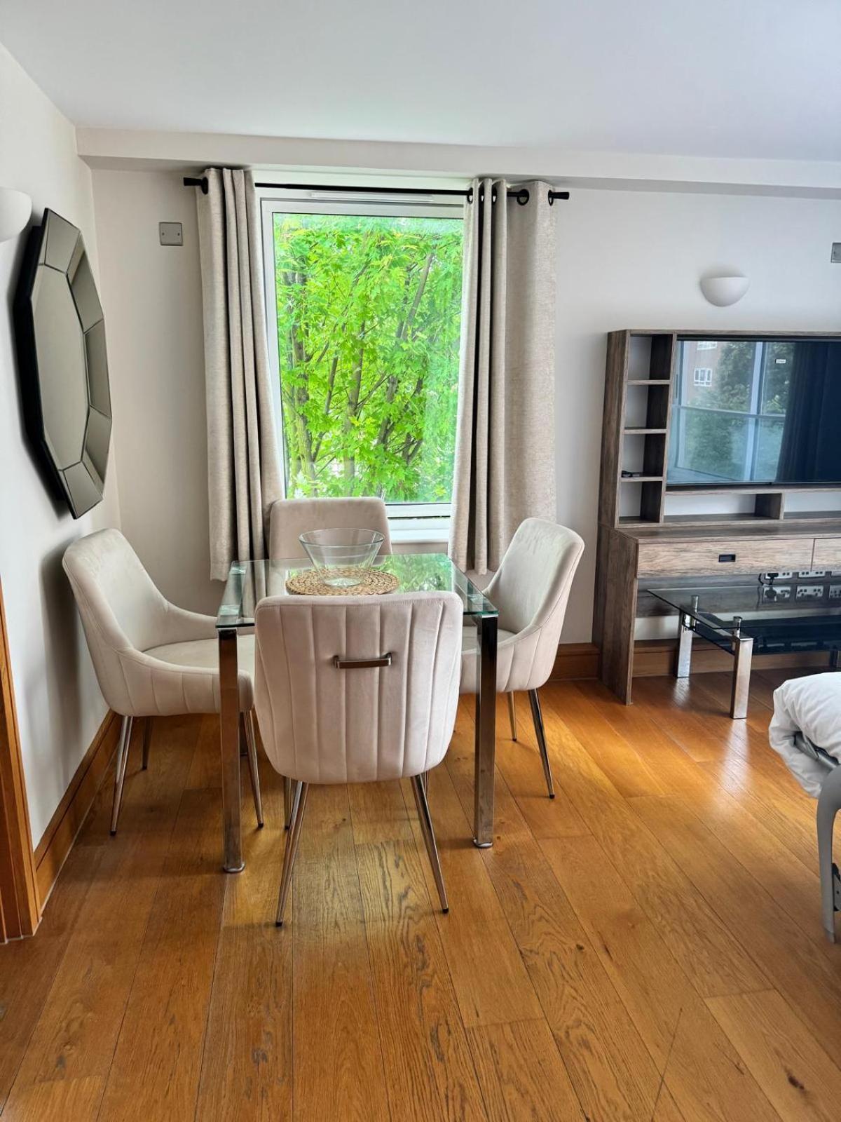 Апартаменты Westwood House