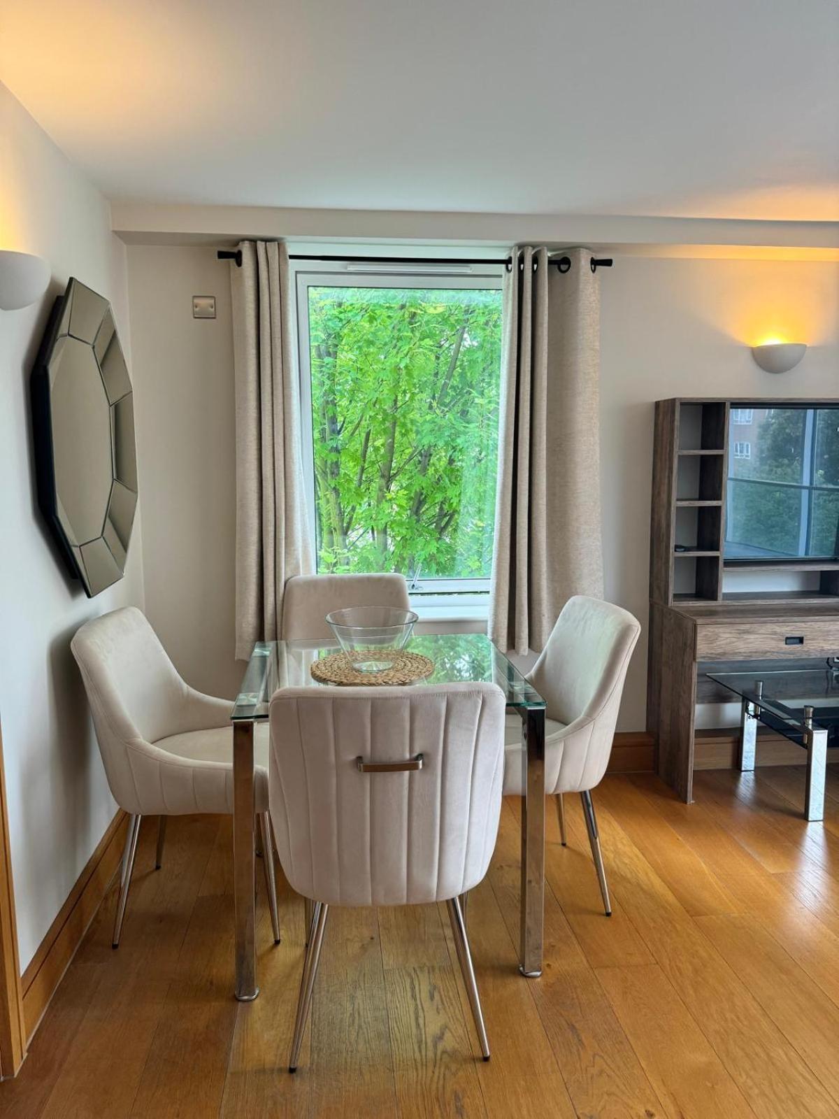 Westwood House Лондон