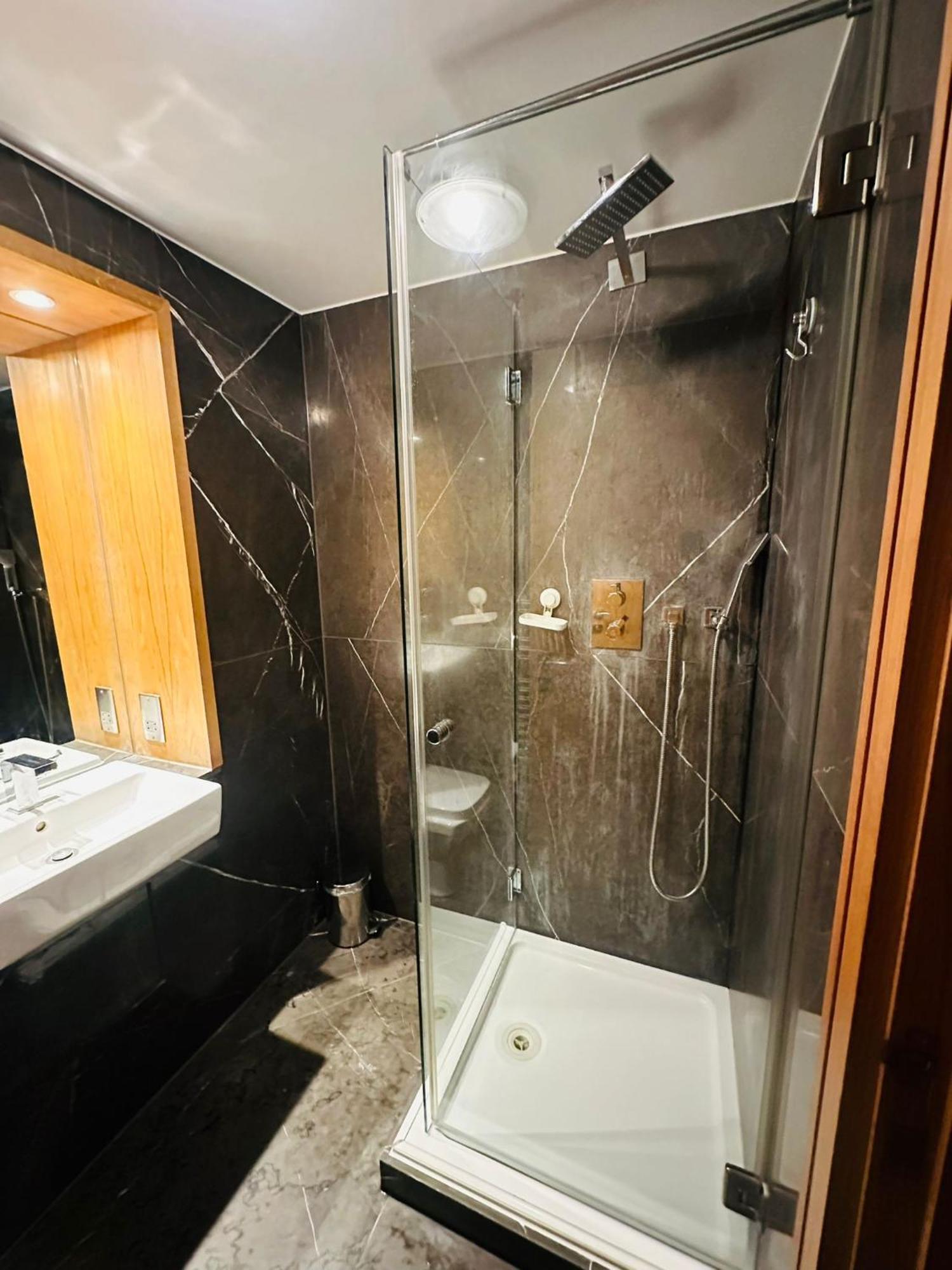 Westwood House Апартаменты Лондон